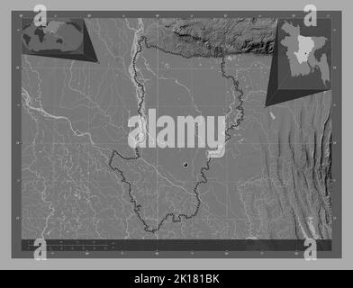 Dhaka, division du Bangladesh. Carte d'altitude à deux niveaux avec lacs et rivières. Cartes d'emplacement auxiliaire d'angle Banque D'Images