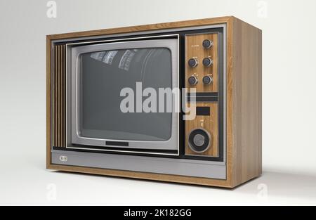 Un concept de télévision vintage des années 70 en plastique chrome et bois sur un fond studio blanc isolé - 3D render Banque D'Images