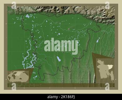 Sylhet, division du Bangladesh. Carte d'altitude colorée en style wiki avec lacs et rivières. Lieux des principales villes de la région. Angle auxiliaire l Banque D'Images