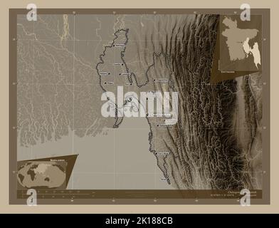 Chittagong, division du Bangladesh. Carte d'altitude colorée en tons sépia avec lacs et rivières. Lieux et noms des principales villes de la région. COR Banque D'Images