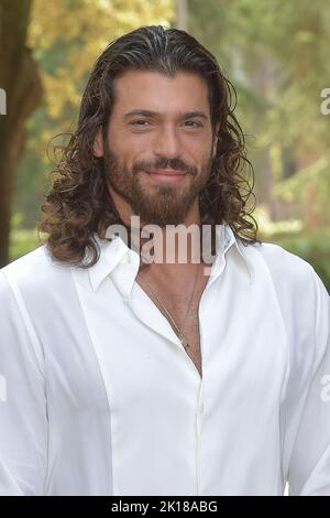 Italie, Rome, 16 septembre 2022 : Photocall de la série Mediaset 'Viola Come il mare' en photo : CAN Yaman photo © Fabio Mazzarella/Sintesi/Alamy Live News Banque D'Images