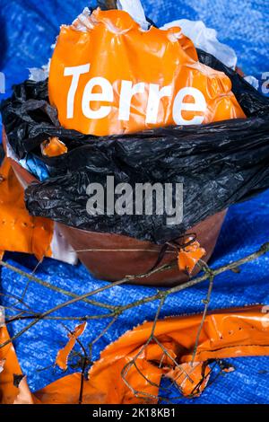 'Plastic Earth': Photographie du bâtiment de défense, France Banque D'Images
