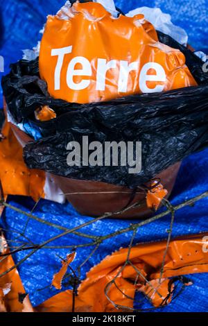 'Plastic Earth': Photographie du bâtiment de défense, France Banque D'Images