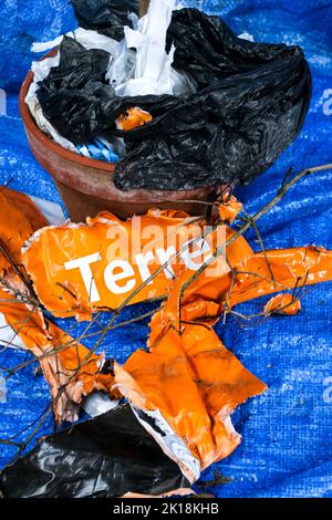 « Terre plastique » : photographie du concept de défense de l'environnement, France Banque D'Images