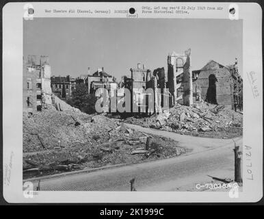 Bâtiments endommagés par une bombe à Kassel, en Allemagne. 29 avril 1945. Banque D'Images