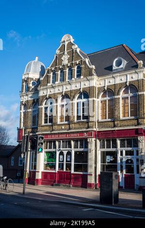 YE Olde Rose & Crown pub, Hoe Street, Walthamstow, Londres, Angleterre,ROYAUME-UNI Banque D'Images