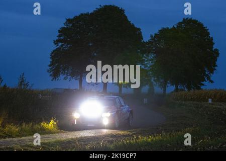 HELLENDOORN - Jos Verstappen, ancien pilote de Formule 1 et père du champion du monde de Formule 1 en titre Max, lors du rallye Eurol Hellendoorn. C'est la 40th fois que le rallye a eu lieu. ANP VINCENT JANNINK crédit: ANP/Alay Live News crédit: ANP/Alay Live News Banque D'Images