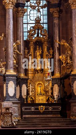 Haut autel de Balthasar Neumann, cathédrale Saint-Pierre, Wormser Dom, Worms, Rhénanie-Palatinat, Allemagne Banque D'Images