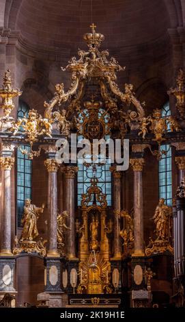 Haut autel de Balthasar Neumann, cathédrale Saint-Pierre, Wormser Dom, Worms, Rhénanie-Palatinat, Allemagne Banque D'Images