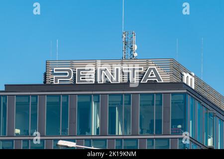 Bratislava, Slovaquie - 31 mai 2022: Logo et signe de Penta. Banque D'Images