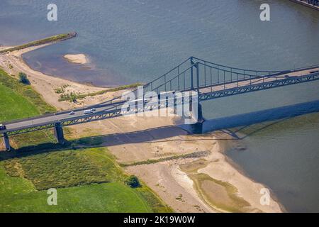 Vue aérienne, pont de Krefeld-Uerdingen, sur le Rhin, Mündelheim, Duisburg, Région de la Ruhr, Rhénanie-du-Nord-Westphalie, Allemagne, Pont, DE, Europe, aérienne Banque D'Images