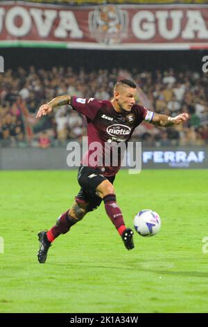 Salerno, Italie. 16th septembre 2022. Pasquale Mazzocchi en action pendant la série Un match entre les Etats-Unis Salernitana 1919 et US Lecce au Stadio Arechi crédit: Agence de photo indépendante/Alamy Live News Banque D'Images