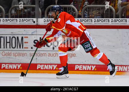 DÜSSELDORF, ALLEMAGNE - 16 SEPTEMBRE 2022 : match de hockey DEL Düsseldorfer EG - ERC Ingolstadt Banque D'Images