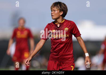 Vinovo, Italie, 16th septembre 2022. Moeka Minami d'AS Roma pendant le match de la série A Femminile au centre d'entraînement de Juventus, à Turin. Crédit photo à lire: Jonathan Moscrop / Sportimage crédit: Sportimage / Alay Live News Banque D'Images