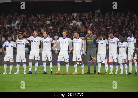 Salerno, Italie. 16th sept. 2022. lecce en minutes de méditation pendant la série Un match entre les États-Unis Salernitana 1919 et US Lecce au Stadio Arechi (photo par Agostino Gemito/Pacific Press) Credit: Pacific Press Media production Corp./Alay Live News Banque D'Images