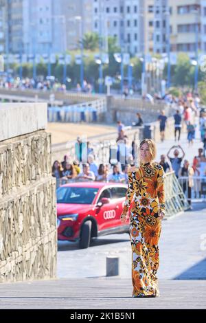 Donostia / San Sebastian. Espagne. 20220917, Olivia Wilde a assisté au « Don't Worry Darling » Photocall pendant le Festival International du film de San Sebastian 70th au Palais Kursaal sur 17 septembre 2022 à Donostia / San Sebastian, Espagne Credit: MPG/Alay Live News Banque D'Images