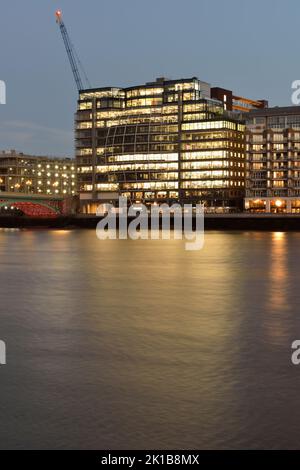 Riverside House, Southwark Bridge Road, Bankside, Southwark, Londres, Royaume-Uni Banque D'Images