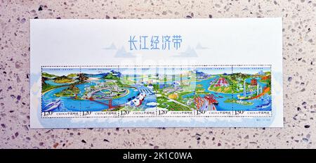 CHINE - VERS 2018: Un timbre imprimé en Chine montre 2018-23 Yangtze River Economic Belt, vers 2018. Banque D'Images