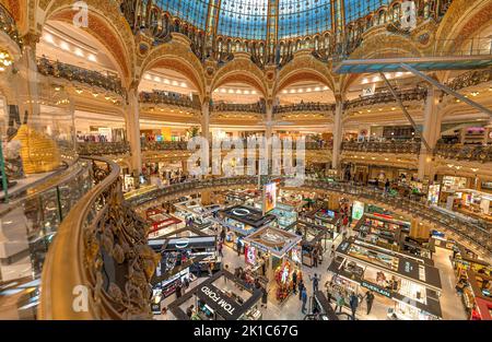 Décoration intérieure des Galeries Lafayette Haussmann, Paris, France Banque D'Images