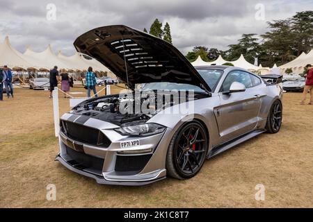 Clive Sutton High performance CS850R Supercharged Ford Mustang, exposé au salon privé Concours d’Elégance Motor show au Palais de Blenheim Banque D'Images