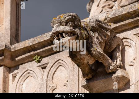 gargoyle dans le panthéon de la famille Garau. Cimetière de Santa Margalida, Majorque, Iles Baléares, Espagne. Banque D'Images