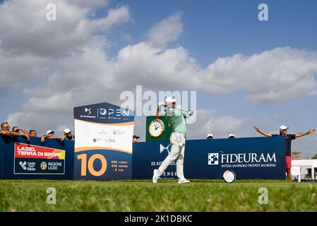 Callum Shinkwin (ENG) pendant le DS automobiles Italian Golf Open 2022 au Marco Simone Golf Club sur 17 septembre 2022 à Rome, Italie. Banque D'Images