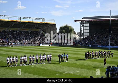 Twickenham, Royaume-Uni. 17th septembre 2022. Rugby, premier ministre. Harlequins V Saracens. La fonction Stiop. Twickenham. Les 2 équipes observent un silence de quelques minutes avant le match de rugby Harlequins V Saracens Gallagher Premiership. Credit: Sport en images/Alamy Live News Banque D'Images