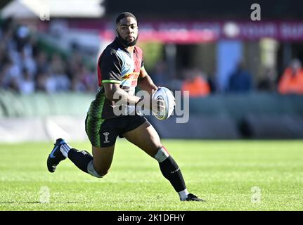 Twickenham, Royaume-Uni. 17th septembre 2022. Rugby, premier ministre. Harlequins V Saracens. La fonction Stiop. Twickenham. Lennox Anyanwu (Harlequins) pendant le match de rugby Harlequins V Saracens Gallagher Premiership. Credit: Sport en images/Alamy Live News Banque D'Images