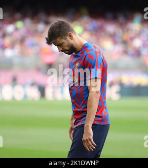 Sabadell, Barcelone, Espagne. 17th septembre 2022. Barcelone Espagne 17.09.2022 Gerard pique (FC Barcelone) regarde pendant la Liga Santander entre le FC Barcelone et Elche CF au Camp Nou le 17 septembre 2022 à Barcelone. (Image de crédit : © Xavi Urgeles/ZUMA Press Wire) Banque D'Images