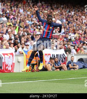 Sabadell, Barcelone, Espagne. 17th septembre 2022. Barcelone Espagne 17.09.2022 Ousmane Dembele (FC Barcelone) contrôle le ballon pendant la Liga Santander entre le FC Barcelone et Elche CF au Camp Nou le 17 septembre 2022 à Barcelone. (Image de crédit : © Xavi Urgeles/ZUMA Press Wire) Banque D'Images