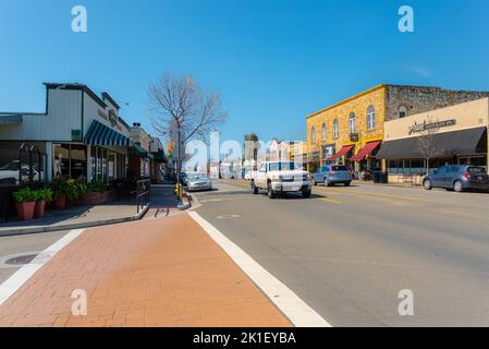 Arroyo Grande, EUA, CA - 24 mars 2019: Centre-ville d'Arroyo Grande au coucher du soleil, Californie centrale, Etats-Unis. Banque D'Images