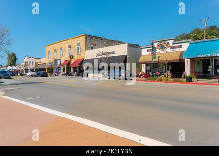 Arroyo Grande, EUA, CA - 24 mars 2019: Centre-ville d'Arroyo Grande au coucher du soleil, Californie centrale, Etats-Unis. Banque D'Images