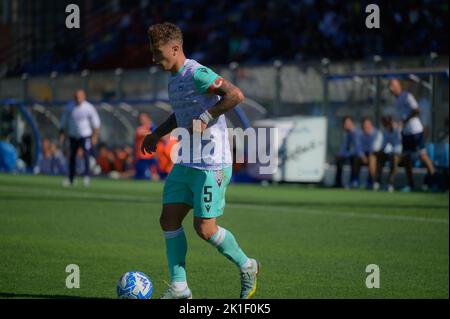 Stade Giuseppe Sinigaglia, Côme, Italie, 17 septembre 2022, Salvatore Esposito (SPAL) en action pendant Como 1907 vs SPAL - jeu de football italien série B. Banque D'Images