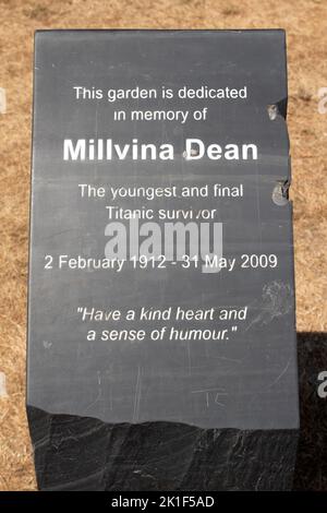 Memorial Garden, pour Millvina Dean le plus jeune survivant de la catastrophe du Titanic, Southampton Angleterre Banque D'Images