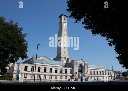 Tour de l'horloge du SeaCity Museum, Havelock Road, Southampton, Angleterre, Royaume-Uni Banque D'Images