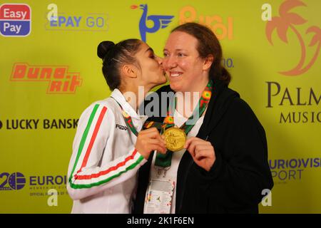 RAFFAELI Sofia - ITA Or MedalCANTALUPPI Juletta - ITA pendant le Championnat du monde de gymnastique rythmique 2022 Day4, gymnastique à Sofia, Bulgarie, 17 septembre 2022 Banque D'Images