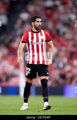 BILBAO, ESPAGNE - SEPTEMBRE 17 : Raul Garcia du Club athlétique regarde pendant le match de la Liga Santander entre le Club athlétique et Rayo Vallecano sur 17 septembre 2022 à San Mames à Bilbao, Espagne. Credit: Ricardo Larreina/AFLO/Alay Live News Banque D'Images