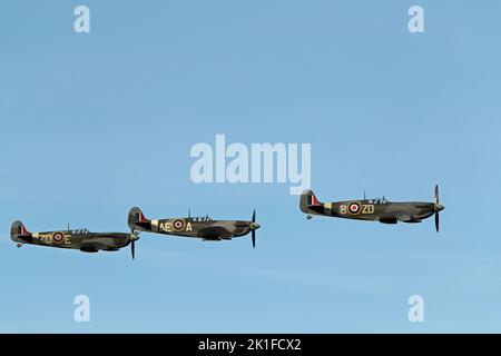 Goodwood, West Sussex, Royaume-Uni. 18th septembre 2022. Exposition aérienne de Spitfire au Goodwood Revival à Goodwood, West Sussex, Royaume-Uni. Crédit: Malcolm Greig/Alay Live News Banque D'Images