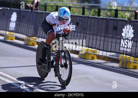 18th septembre 2022 ; 18th septembre 2022, Wollongong, Illawarra, pays de Galles du Sud, Australie: UCI World Road Cycling Championships, essais de temps des femmes: Lotte Kopecky course sur la route de la plage Banque D'Images