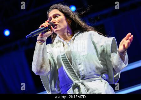Pise, Italie. 17th septembre 2022. ELISA TOFFOLI se produit sur la Piazza dei Cavalieri à Pise avec son retour à la tournée future. Dans la photo Elisa Toffoli crédit: Stefano Dalle Luche/Alamy Live News Banque D'Images