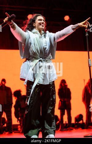 Pise, Italie. 17th septembre 2022. ELISA TOFFOLI se produit sur la Piazza dei Cavalieri à Pise avec son retour à la tournée future. Dans la photo Elisa Toffoli crédit: Stefano Dalle Luche/Alamy Live News Banque D'Images