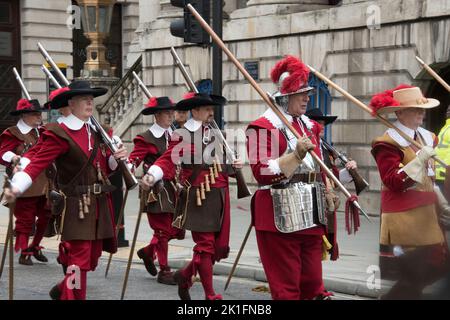 Festivités pendant la proclamation de Charles III comme roi, au milieu de la vieille ville de Londres, la ville Banque D'Images