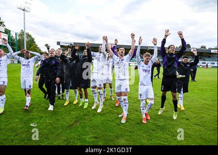 Beerschot va célèbre après avoir remporté un match de football entre RE Virton et Beerschot va, dimanche 18 septembre 2022 à Virton, le jour 9 sur 22 de la division Challenger Pro League 2nd des championnats belges 2022-2023 1B. BELGA PHOTO TOM GOYVAERTS Banque D'Images