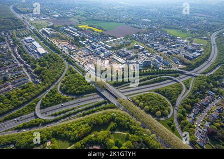 Vue aérienne, chantier de construction à Stadtkrone-Ost, nouveau bâtiment Adesso, nouveau bâtiment Direktion continentale, Freie-Vogel-Straße, intersection Bund Banque D'Images