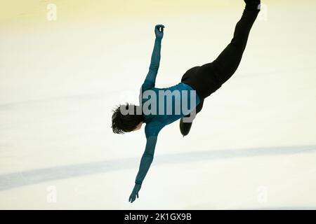 Adam SIAO HIM FA (FRA), patinage gratuit des hommes pendant le patinage artistique de la série Challenger 2022 de l'UIP, sports de glace à Bergame, Italie, 18 septembre 2022 Banque D'Images