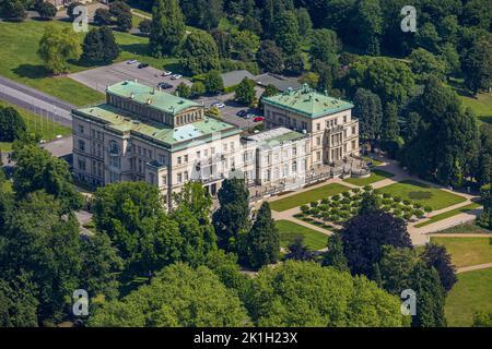 Vue aérienne, Villa Hügel, ancienne résidence et maison représentative de la famille industrielle Krupp, Essen-Bredeney, Essen, région de la Ruhr, Rhénanie-du-Nord-Ouest Banque D'Images