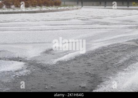 Nowy Dwor Gdanski, Pologne. 18th septembre 2022. Heavy hailstorm © Wojciech Strozyk / Alamy Live News Banque D'Images