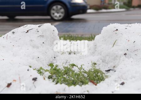 Nowy Dwor Gdanski, Pologne. 18th septembre 2022. Heavy hailstorm © Wojciech Strozyk / Alamy Live News Banque D'Images