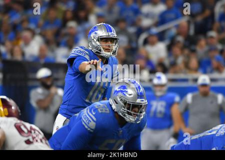 Detroit, États-Unis. 18th septembre 2022. DETROIT, MI - SEPTEMBRE 18 : le quarterback des Lions de Detroit Jared Goff (16) en action dans le jeu entre les commandants de Washington et les Lions de Détroit sur 18 septembre 2022 à Ford Field à Detroit, MI (photo d'Allan Dranberg/CSM) crédit : CAL Sport Media/Alay Live News Banque D'Images