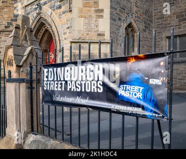 Edinburgh Street Pastors Sign, Buccleuch and Greyfriars Free Church of Scotland, West Crosschaussway, Edinburgh, Écosse, Royaume-Uni. Banque D'Images